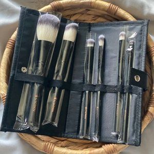Crown Makeup Brushes- 6 Brushes